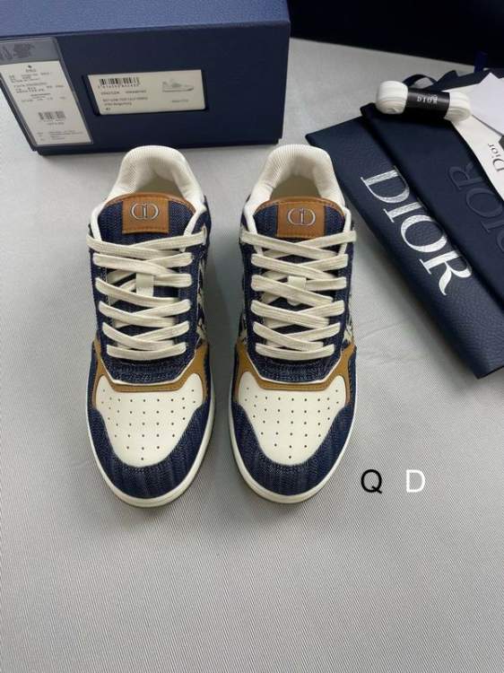 Picture of Dior Shoes _SKUDiorsz35-45GDT09053616